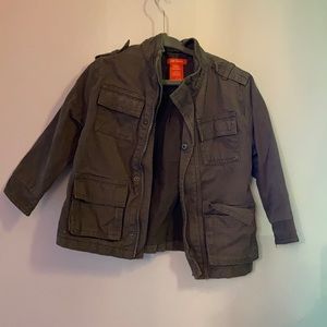 Cutest olive fall jacket.